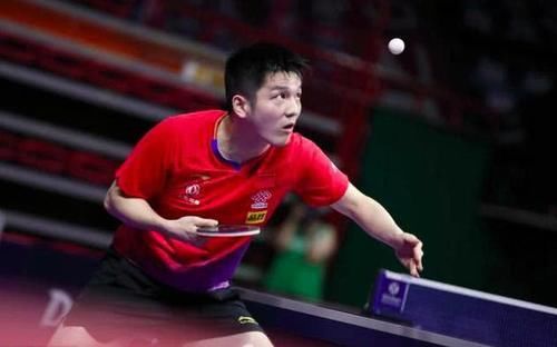 马塞洛致以 马塞洛致以