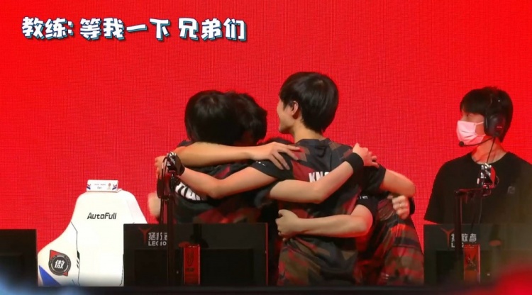 据接近球队 据接近球队