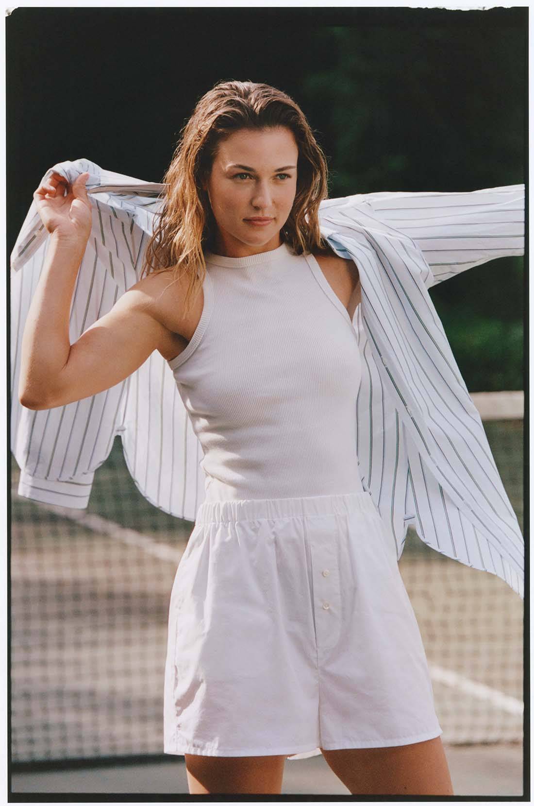 都表现得异 都表现得异